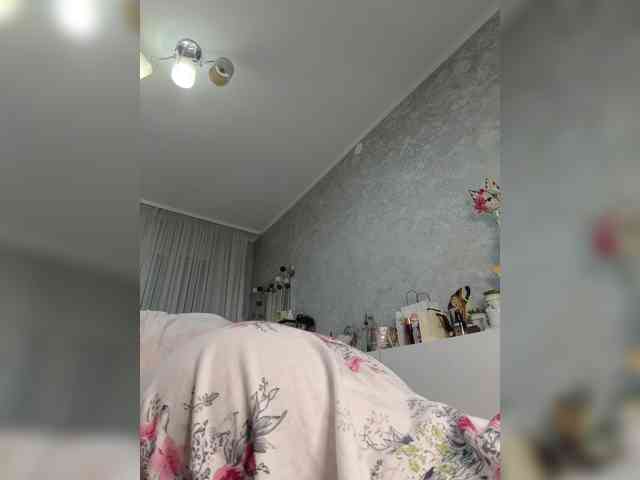 hotzlata webcam