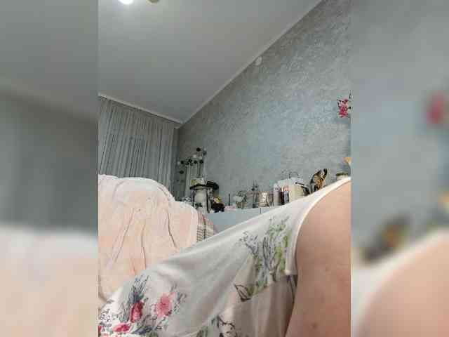 hotzlata webcam