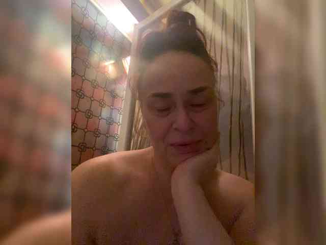 hotzlata webcam