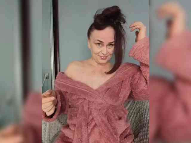 hotzlata webcam