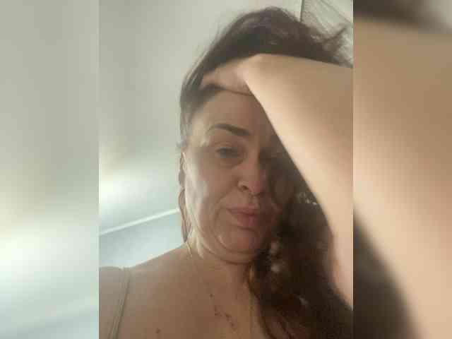 hotzlata webcam