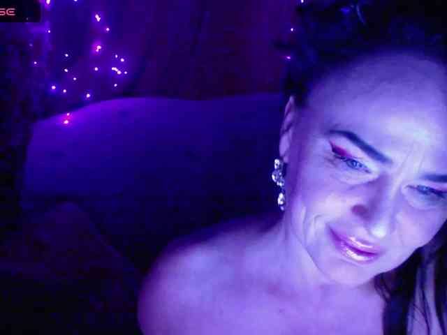 hotzlata webcam