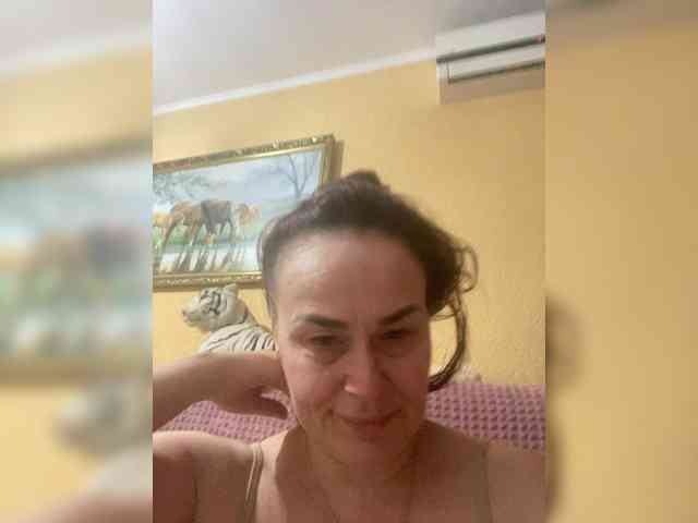 hotzlata webcam
