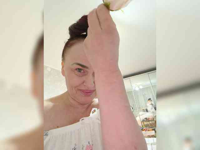 hotzlata webcam