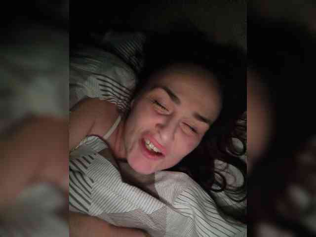 hotzlata webcam