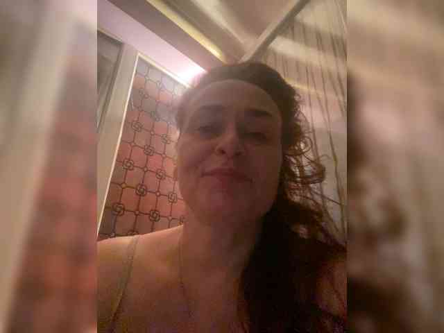 hotzlata webcam