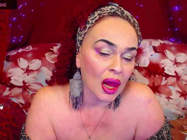 hotzlata webcam