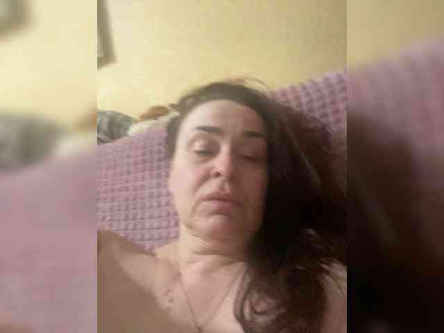 hotzlata webcam
