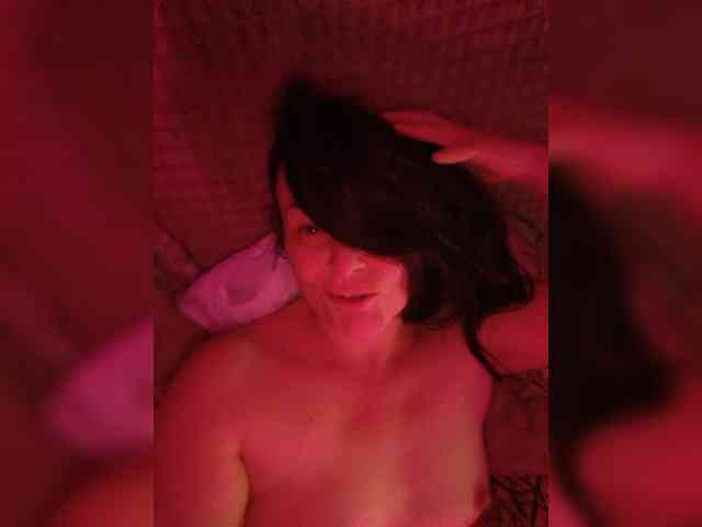 hotzlata webcam