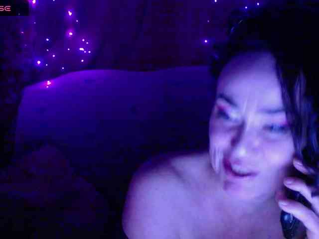 hotzlata webcam