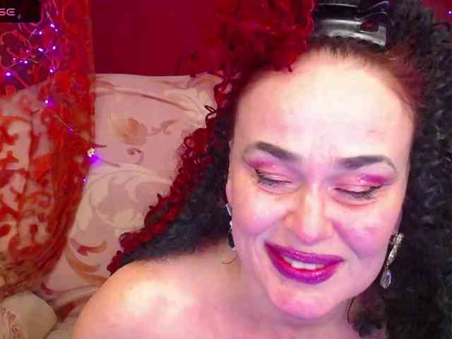 hotzlata webcam