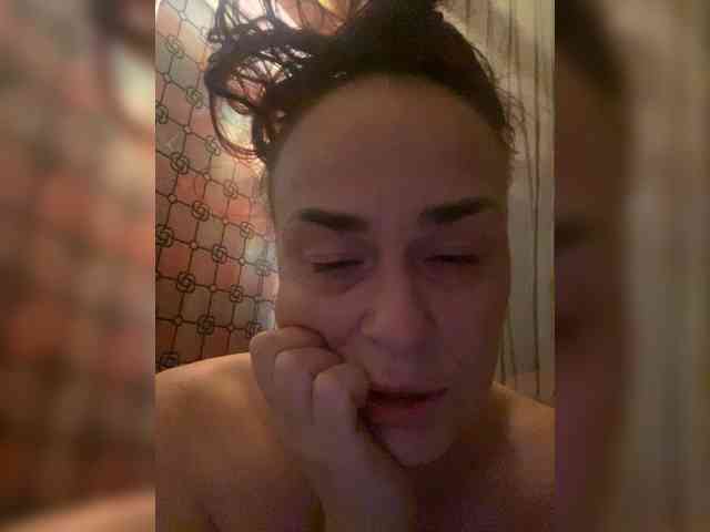 hotzlata webcam