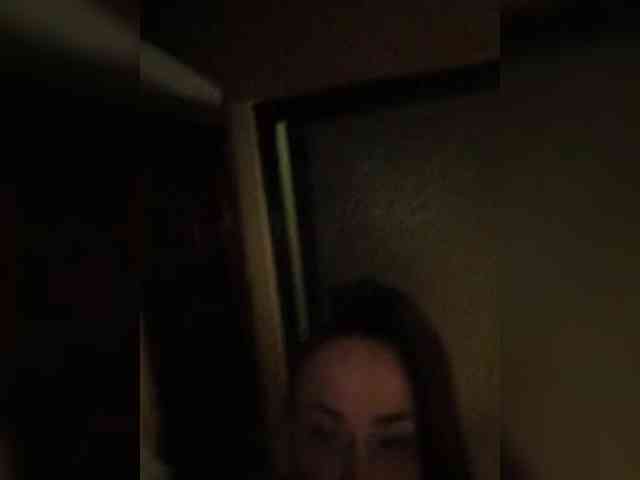 hotzlata's live room