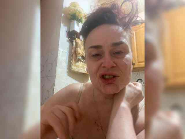 hotzlata webcam