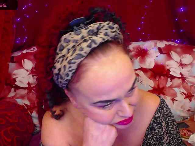 hotzlata webcam