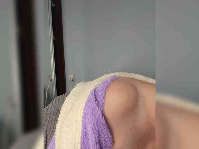 hotzlata webcam