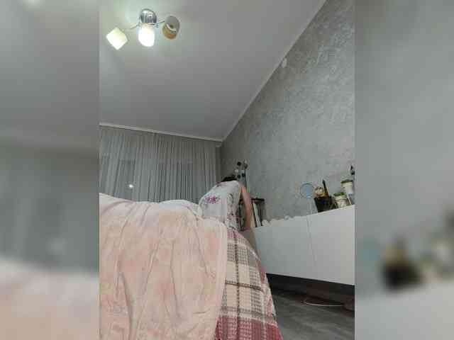 hotzlata webcam