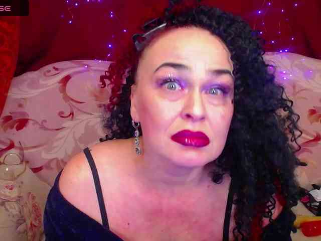 hotzlata webcam