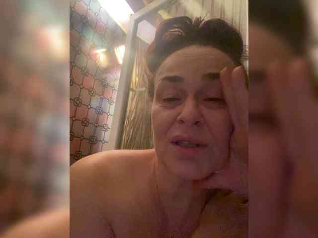 hotzlata webcam