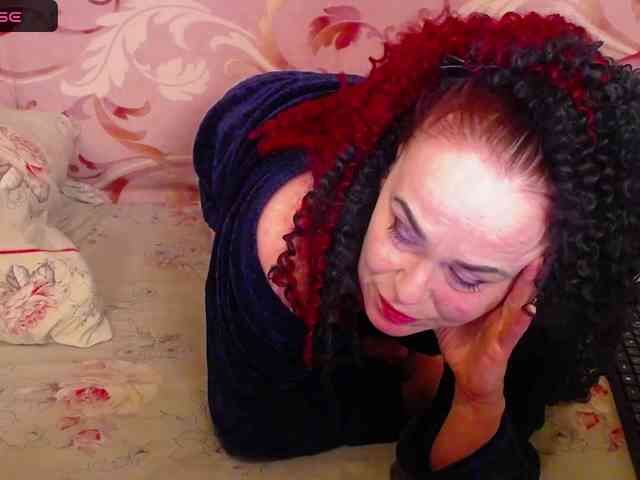 hotzlata webcam