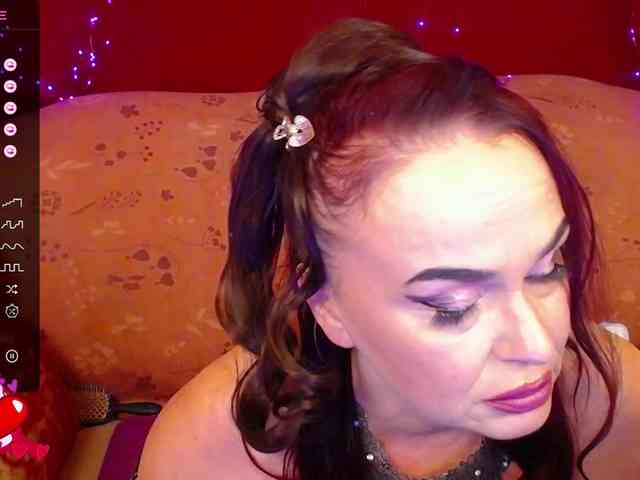 hotzlata's live room