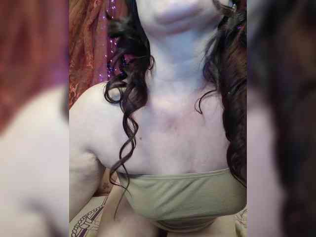 hotzlata webcam