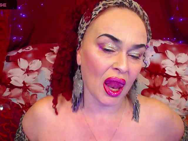 hotzlata webcam