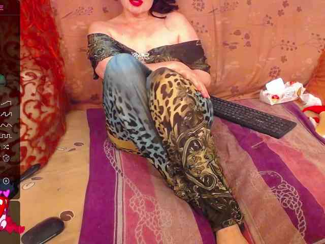 hotzlata's live room