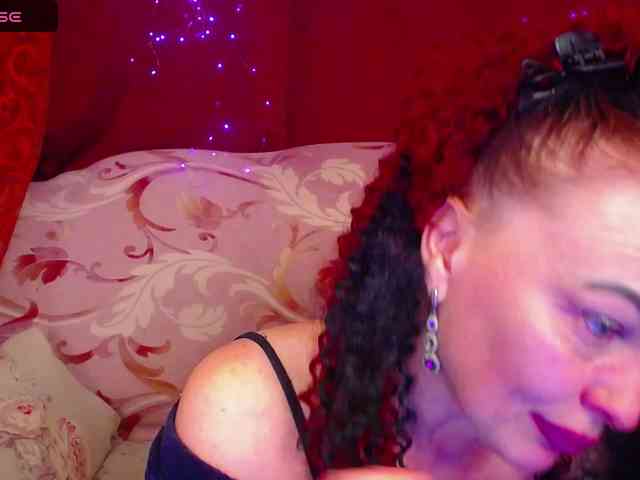 hotzlata webcam