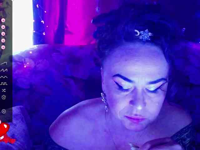 hotzlata webcam