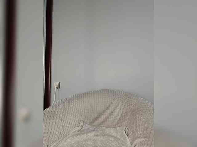 hotzlata webcam