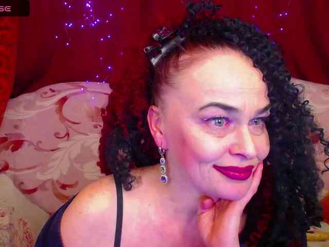 hotzlata webcam