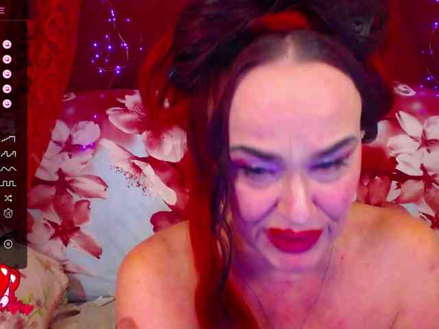 hotzlata webcam