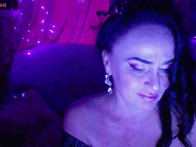 hotzlata webcam