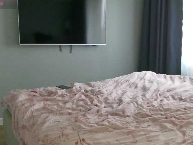 Milaa1998 live cam on BongaCams