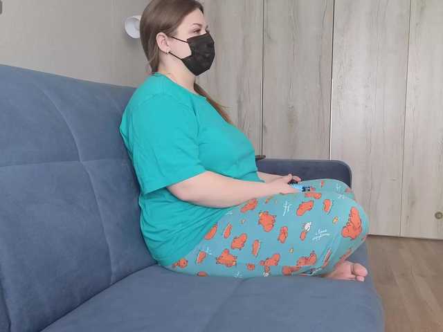 Milaa1998's BongaCams show and profile