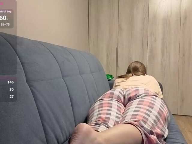 Milaa1998, live now on BongaCams