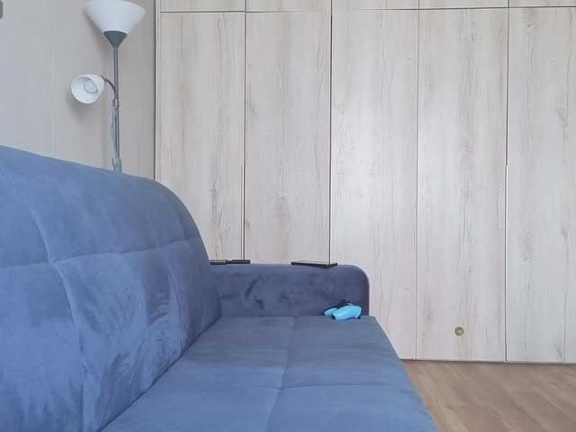 Milaa1998's BongaCams show and profile