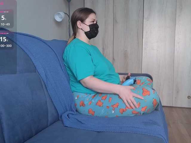 Milaa1998's BongaCams show and profile