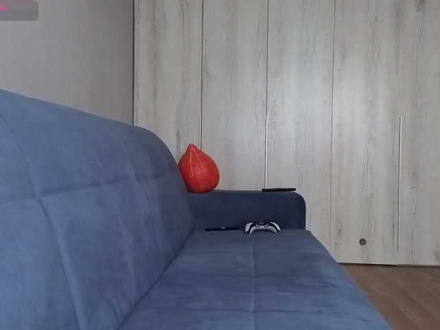 Milaa1998 live cam on BongaCams