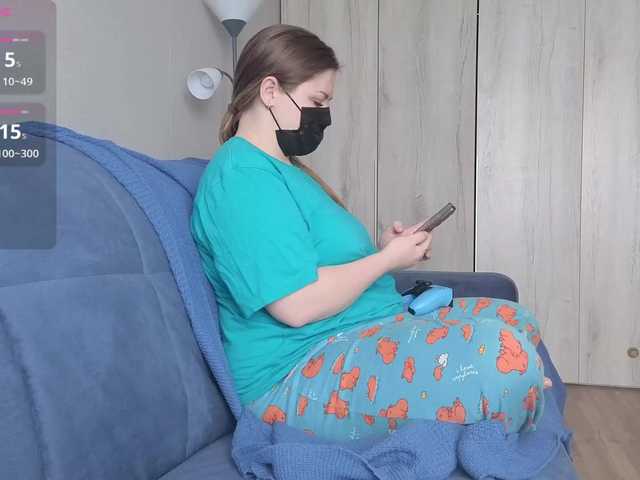 Milaa1998's BongaCams show and profile