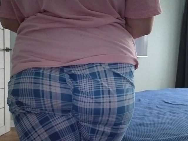 Milaa1998 live cam on BongaCams