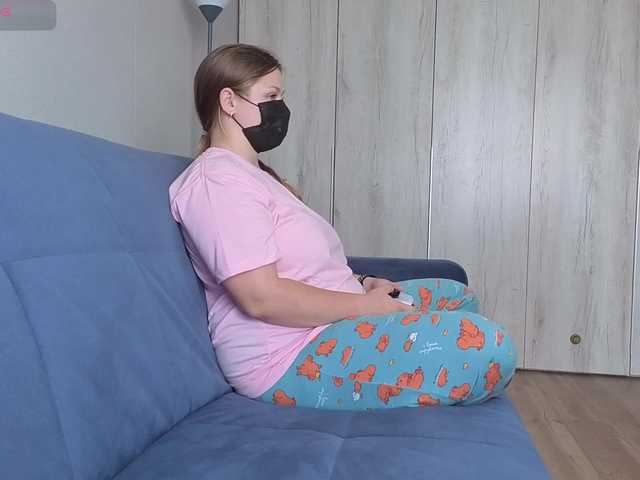 Milaa1998 live cam on BongaCams