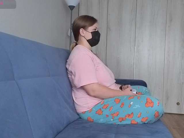 Milaa1998 live cam on BongaCams