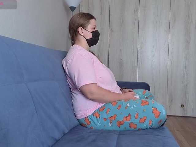 Milaa1998 live cam