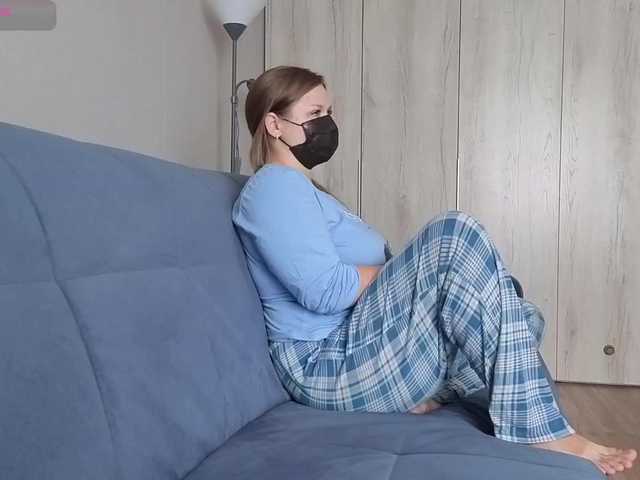 Milaa1998 live webcam show