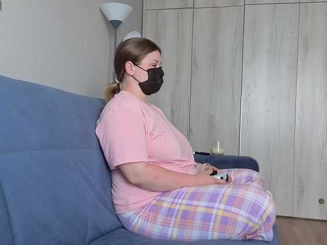 Milaa1998 live cam on BongaCams