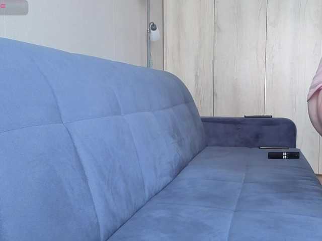Milaa1998 live webcam show