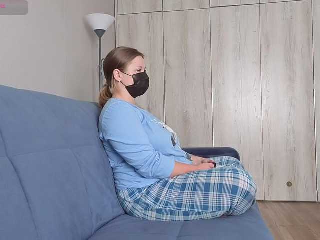 Milaa1998 live webcam show