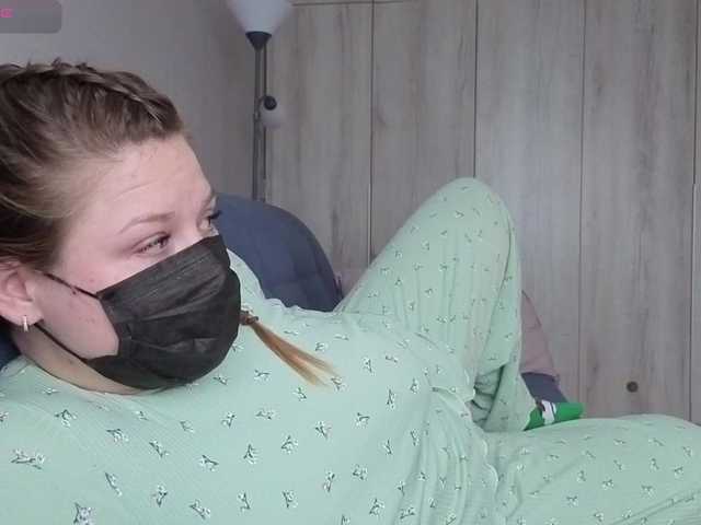Milaa1998 live cam preview